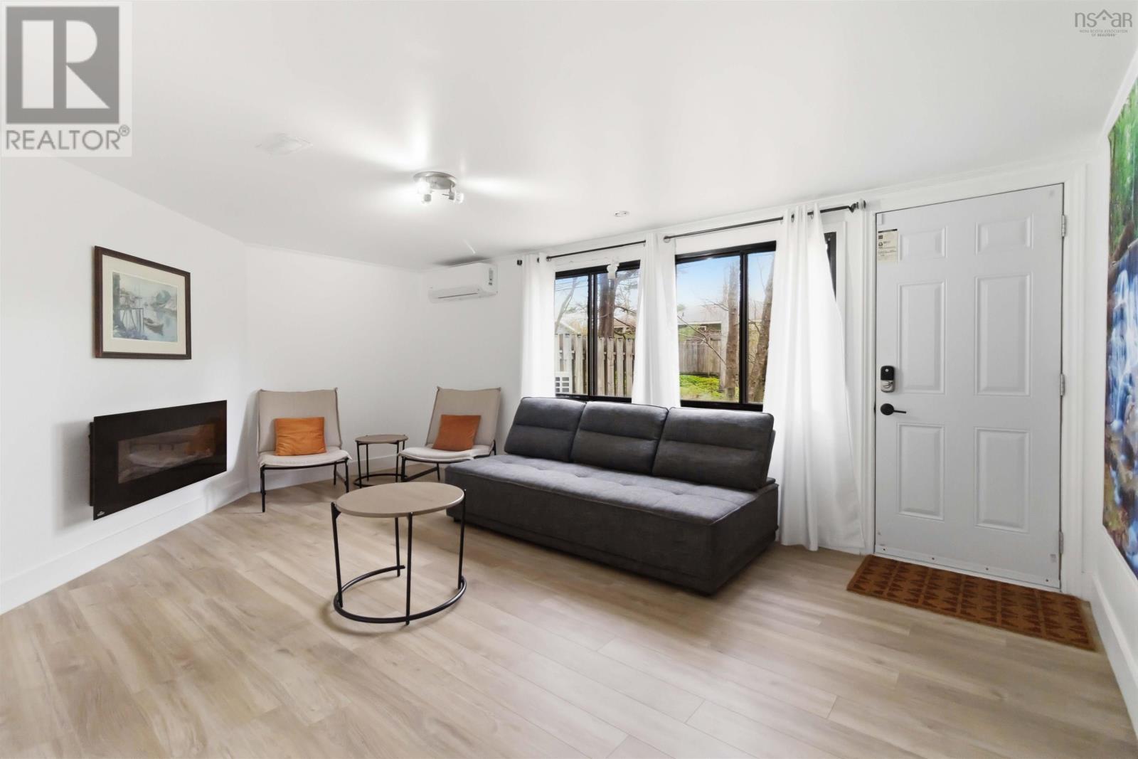 Property 43 of 44 of 46 Hanover Court