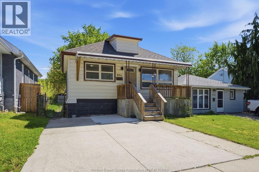 994 Josephine, Windsor, Ontario, N9B2L5 — Photo 2