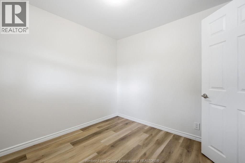 994 Josephine, Windsor, Ontario, N9B2L5 — Photo 7