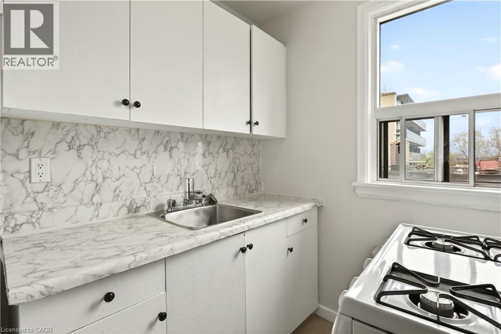 118 ST. JOSEPH'S Drive Unit# 303, Hamilton, Ontario, L8N2E7 — Photo 5