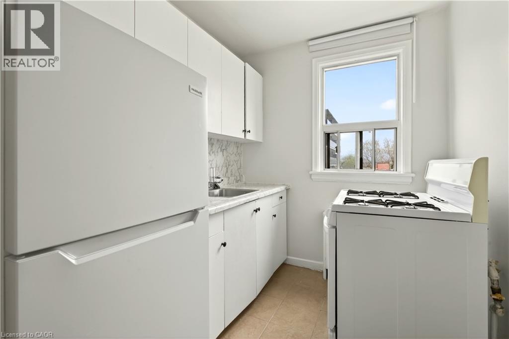 118 ST. JOSEPH'S Drive Unit# 303, Hamilton, Ontario, L8N2E7 — Photo 4