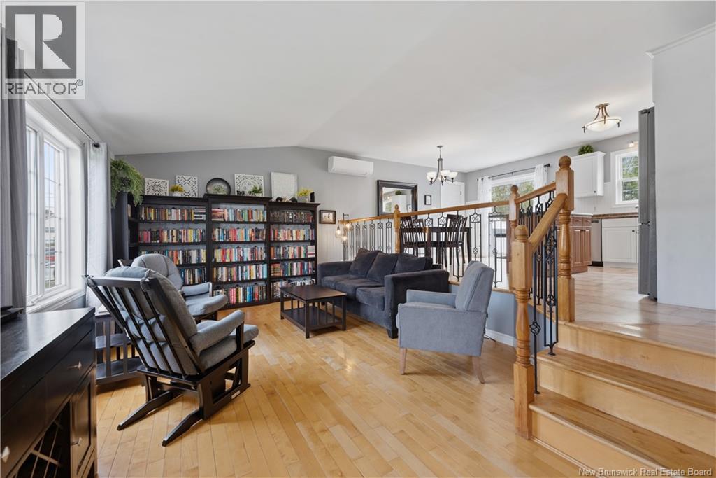 123 Fabien Street - Image 3