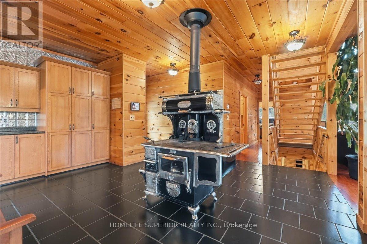 1513 CORDOVA ROAD - 20
