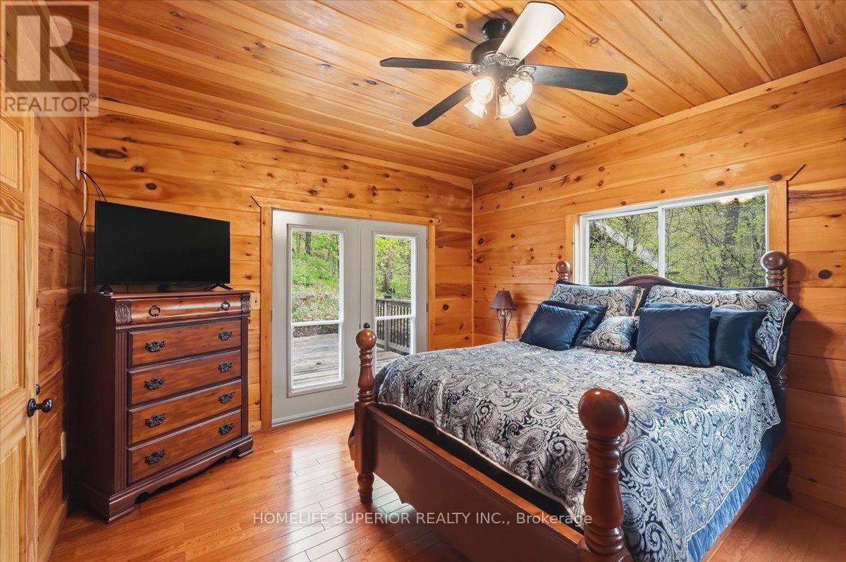 1513 CORDOVA ROAD - 32