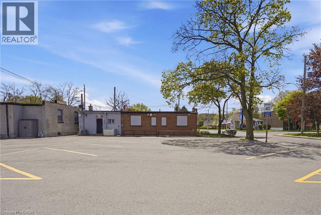 1568 MAIN Street W, Hamilton, Ontario, L8S1E7 — Photo 9