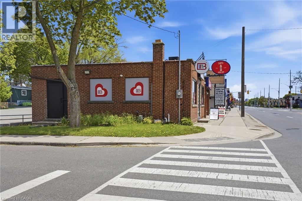 1568 MAIN Street W, Hamilton, Ontario, L8S1E7 — Photo 3