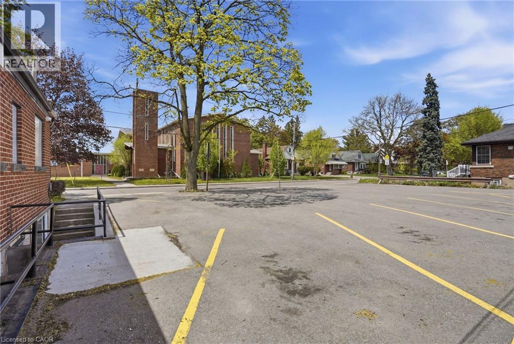 1568 MAIN Street W, Hamilton, Ontario, L8S1E7 — Photo 35