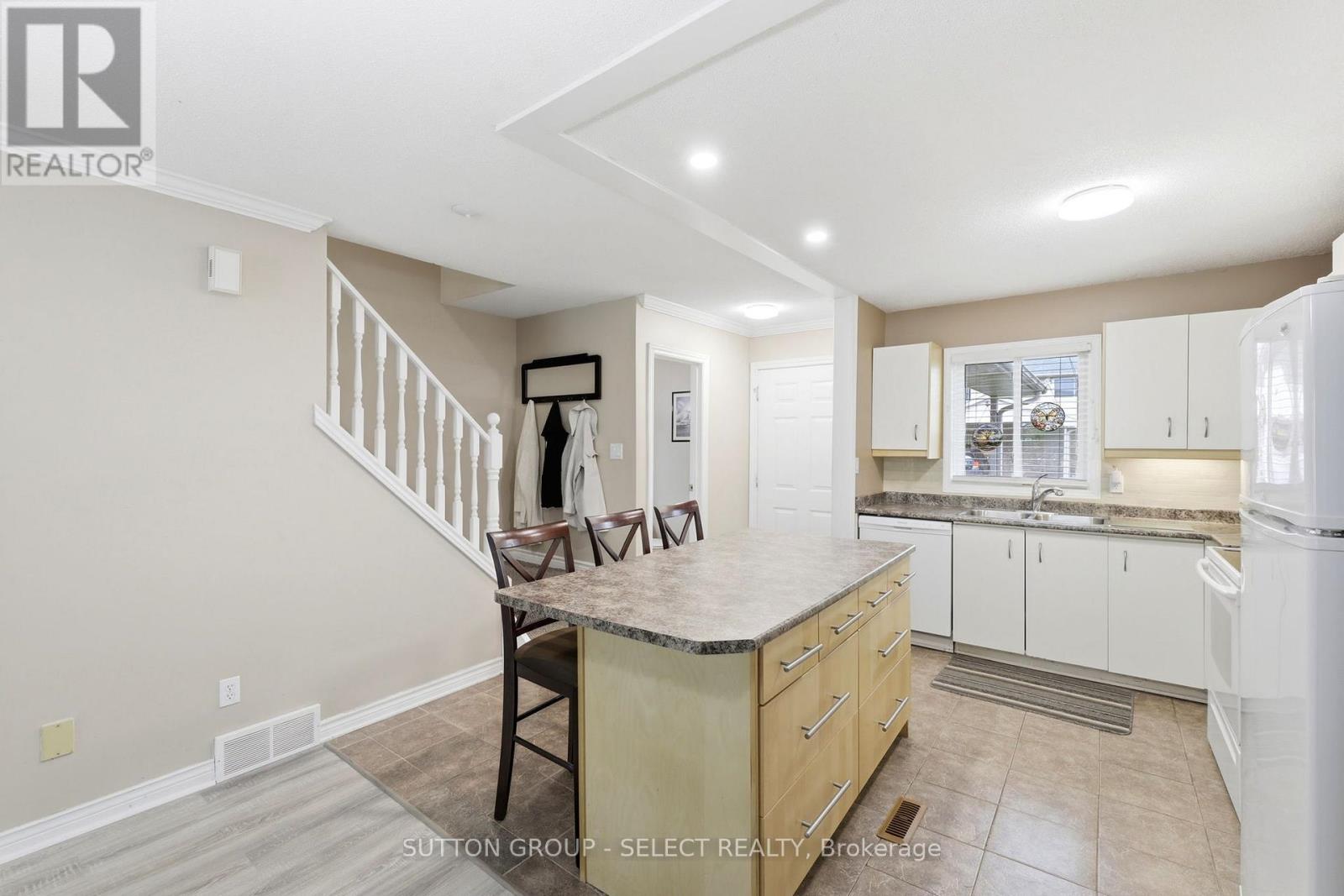 #1 151 BONAVENTURE DRIVE - 12