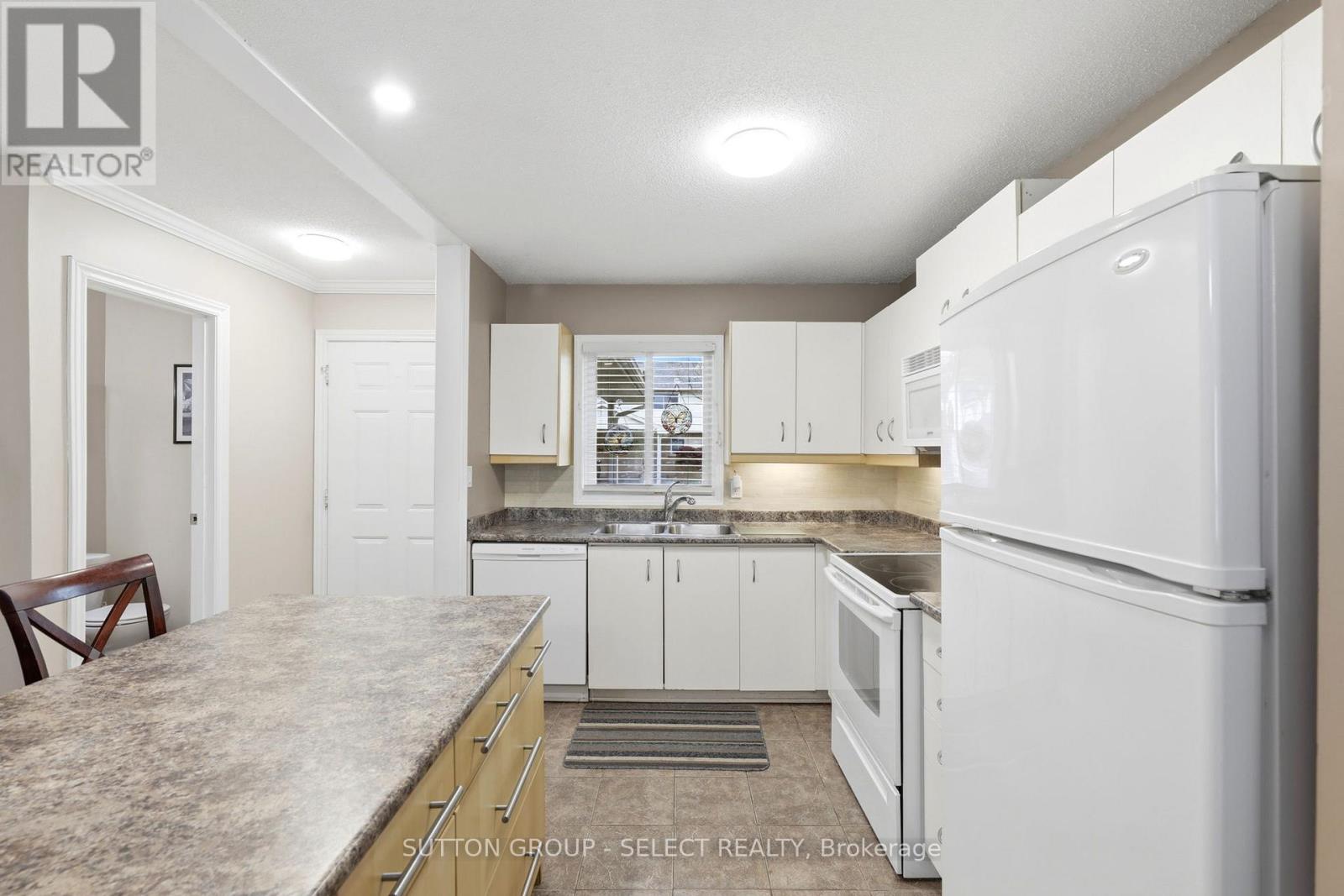 #1 151 BONAVENTURE DRIVE - 9