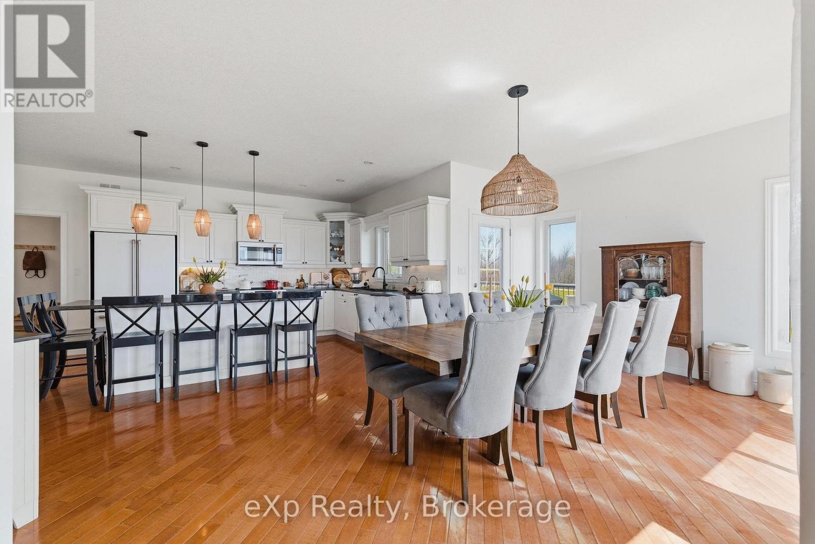 138430 112 GREY ROAD - 10