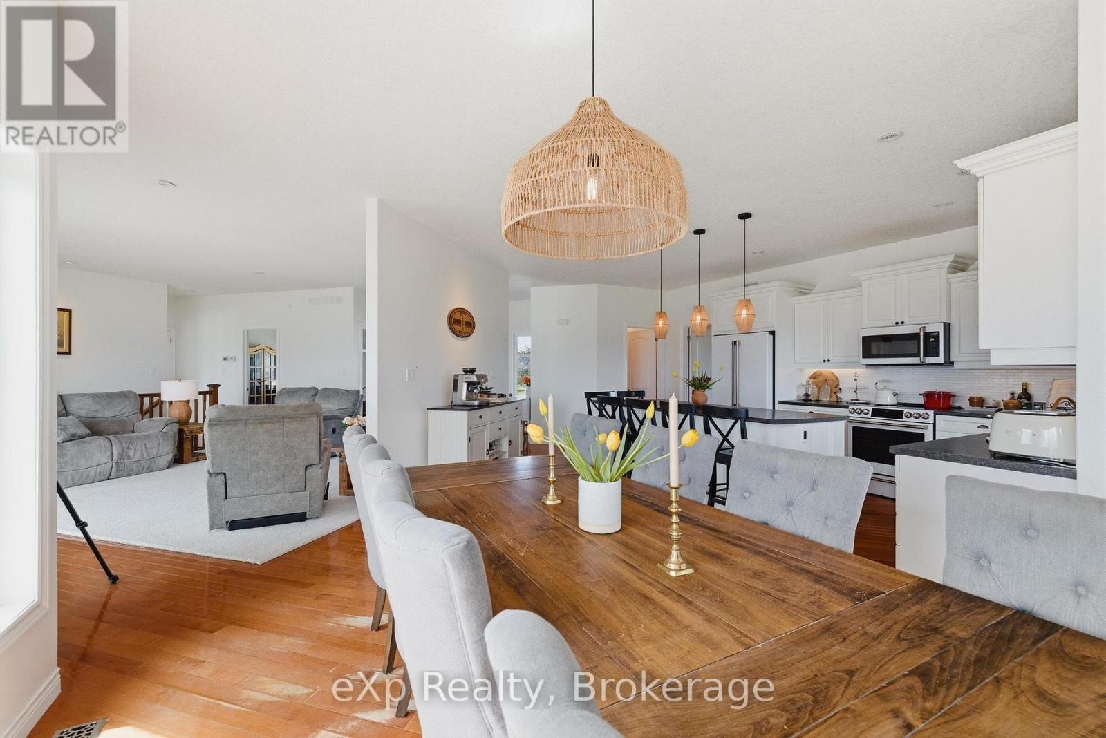 138430 112 GREY ROAD - 17