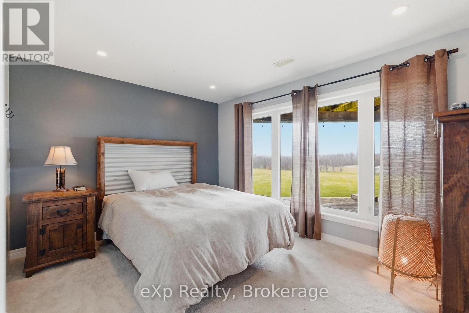 138430 112 GREY ROAD - 35