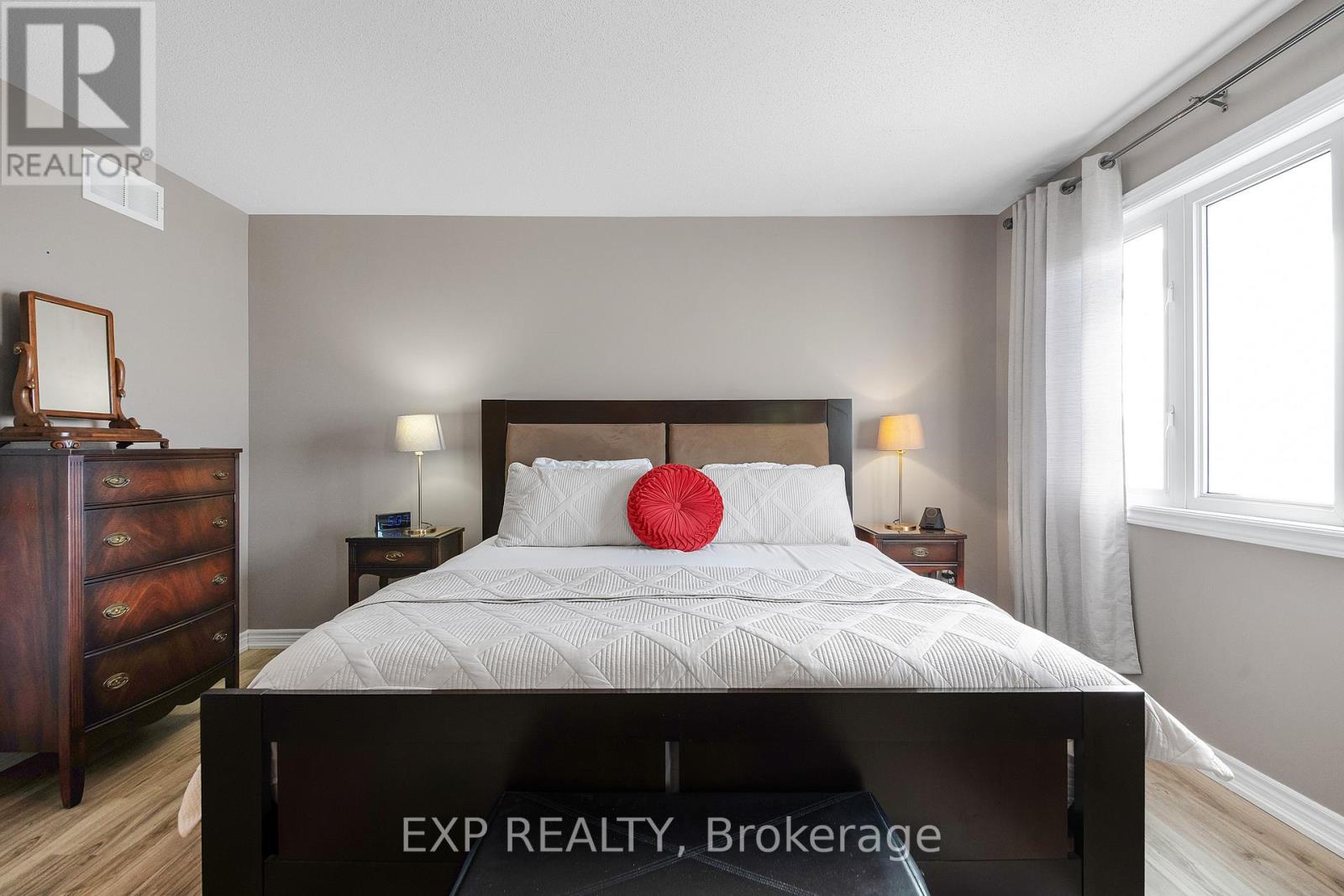 519 MILLARS SOUND WAY - 27