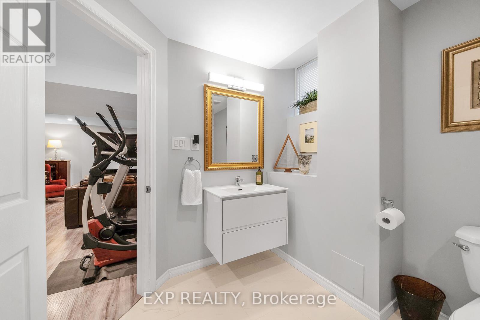 519 MILLARS SOUND WAY - 32