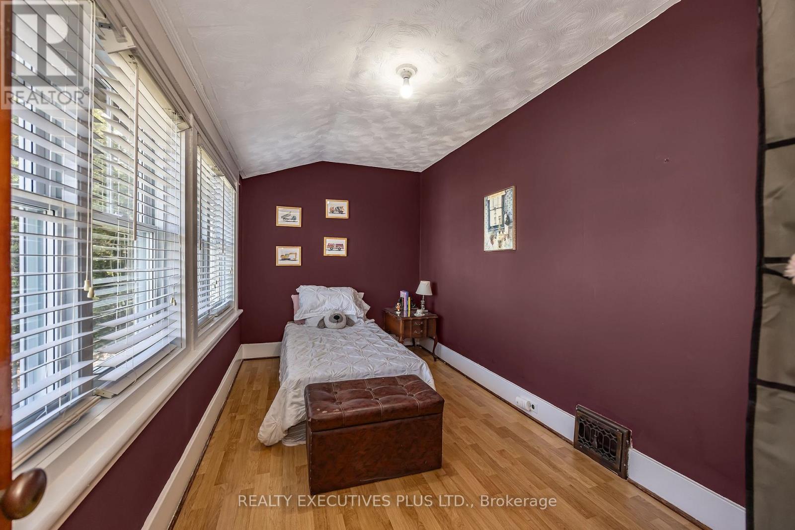 605 WATER STREET - 22