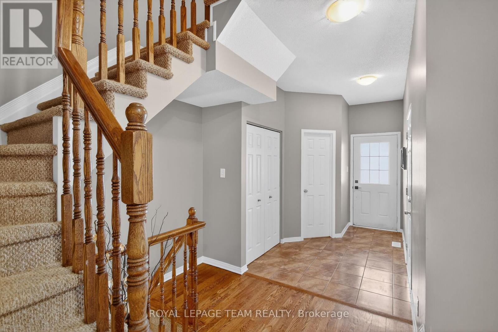 317 COPPERFIELD CRESCENT - 26