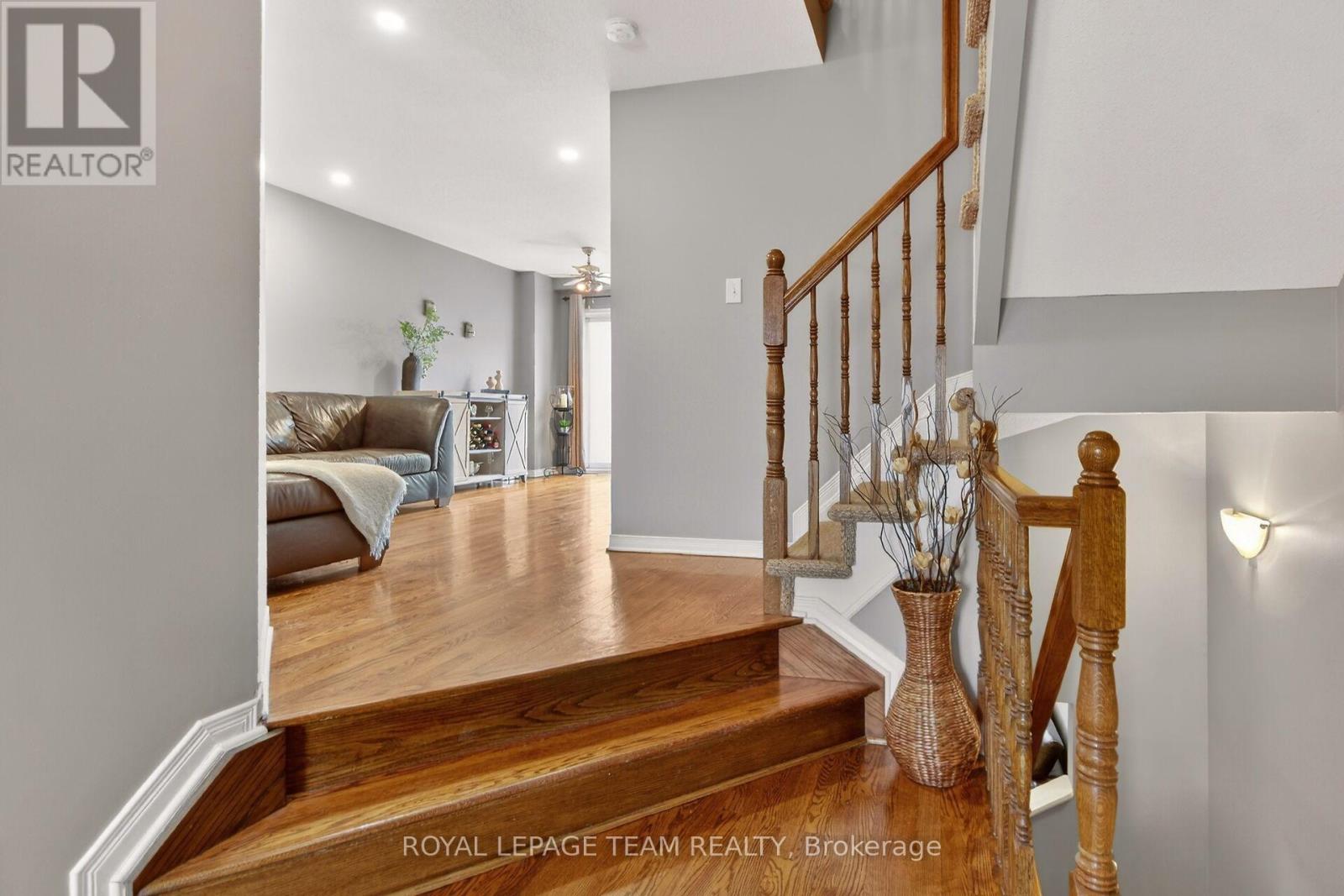 317 COPPERFIELD CRESCENT - 3