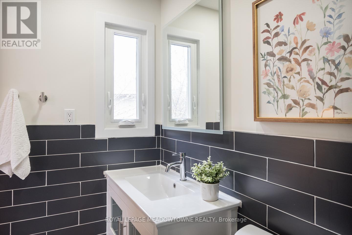 536 NELSON COURT - 24