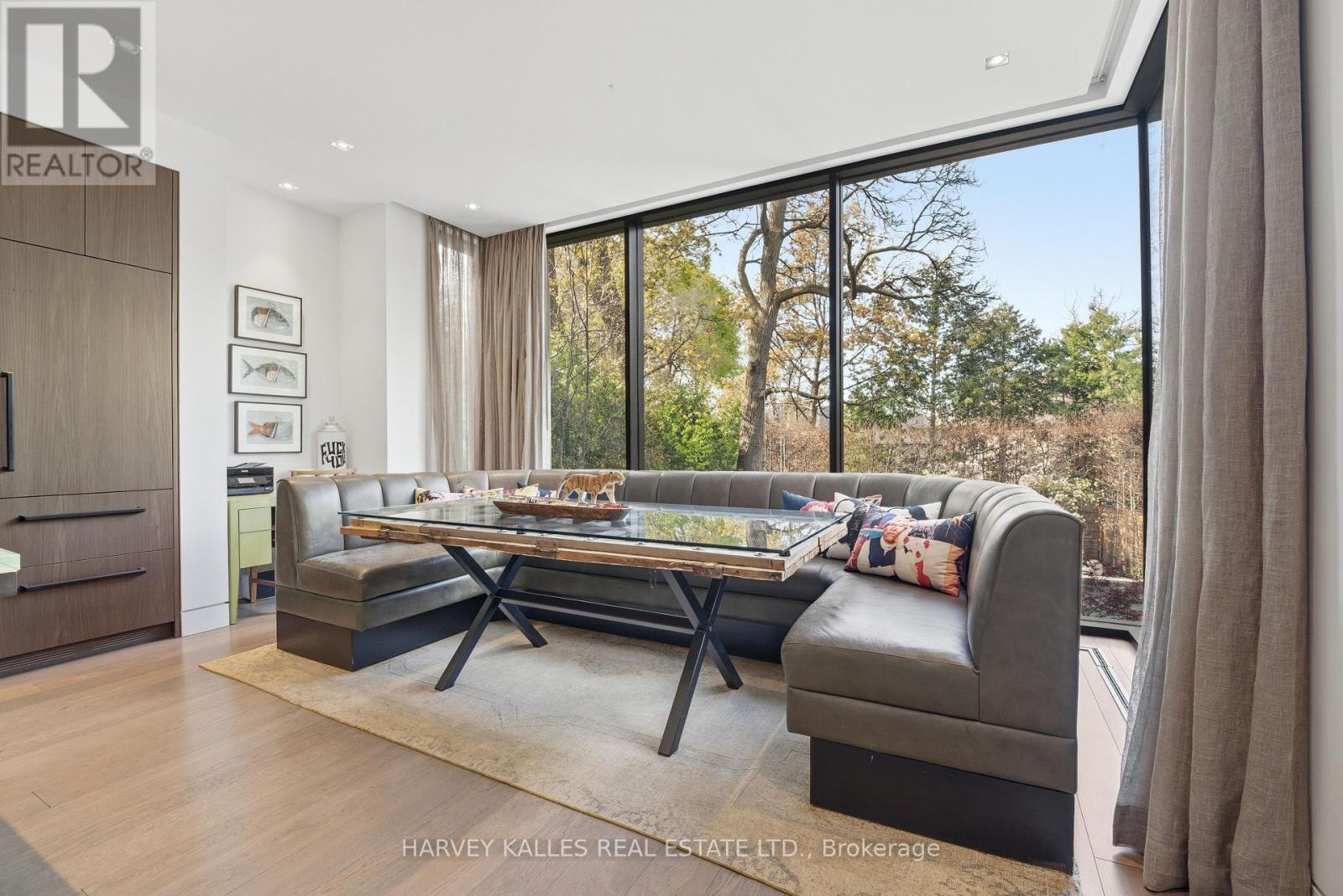 43 HILLHOLM ROAD - 13