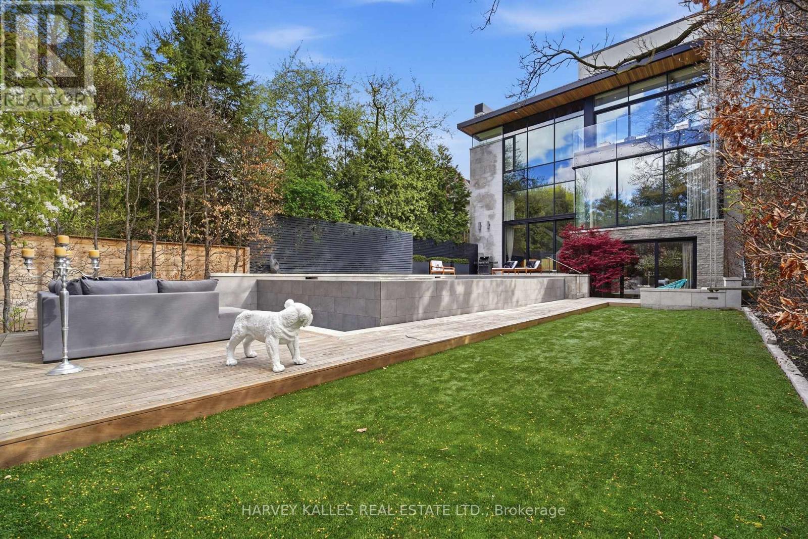 43 HILLHOLM ROAD - 32