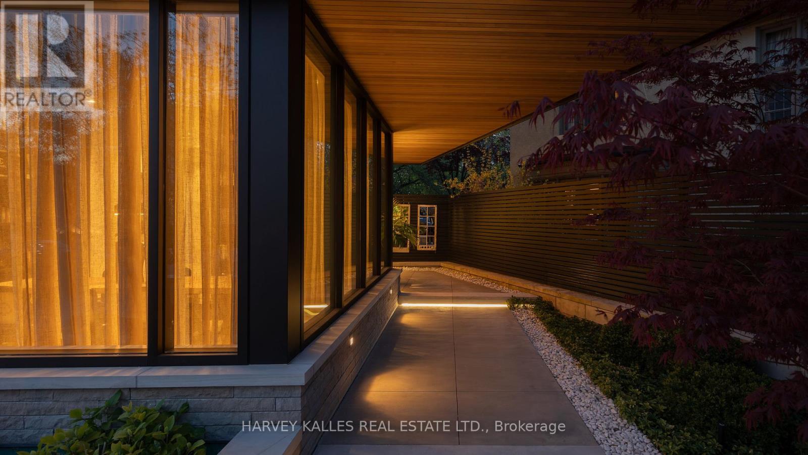 43 HILLHOLM ROAD - 36