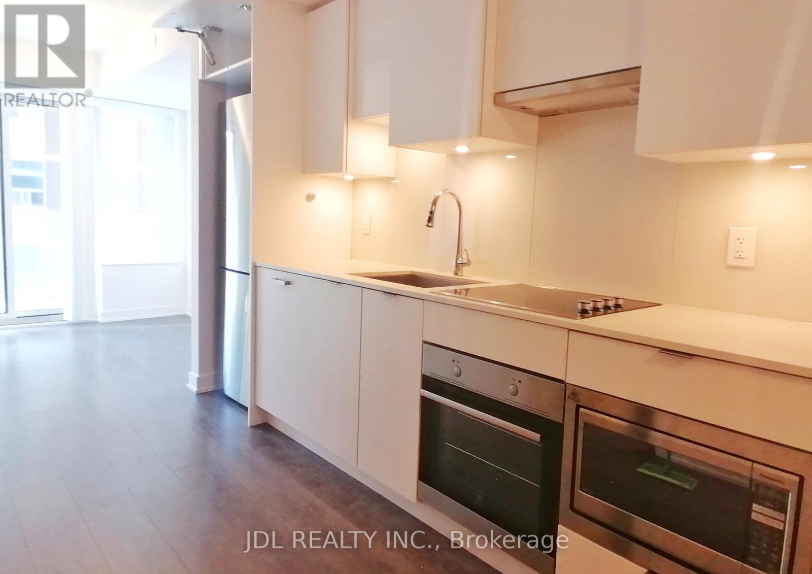Listing photo of 807 - 195 REDPATH AVENUE