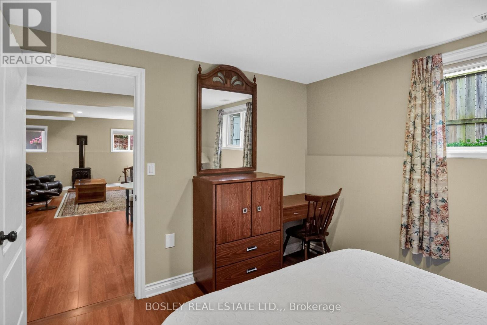 15 HOPE AVENUE - 24