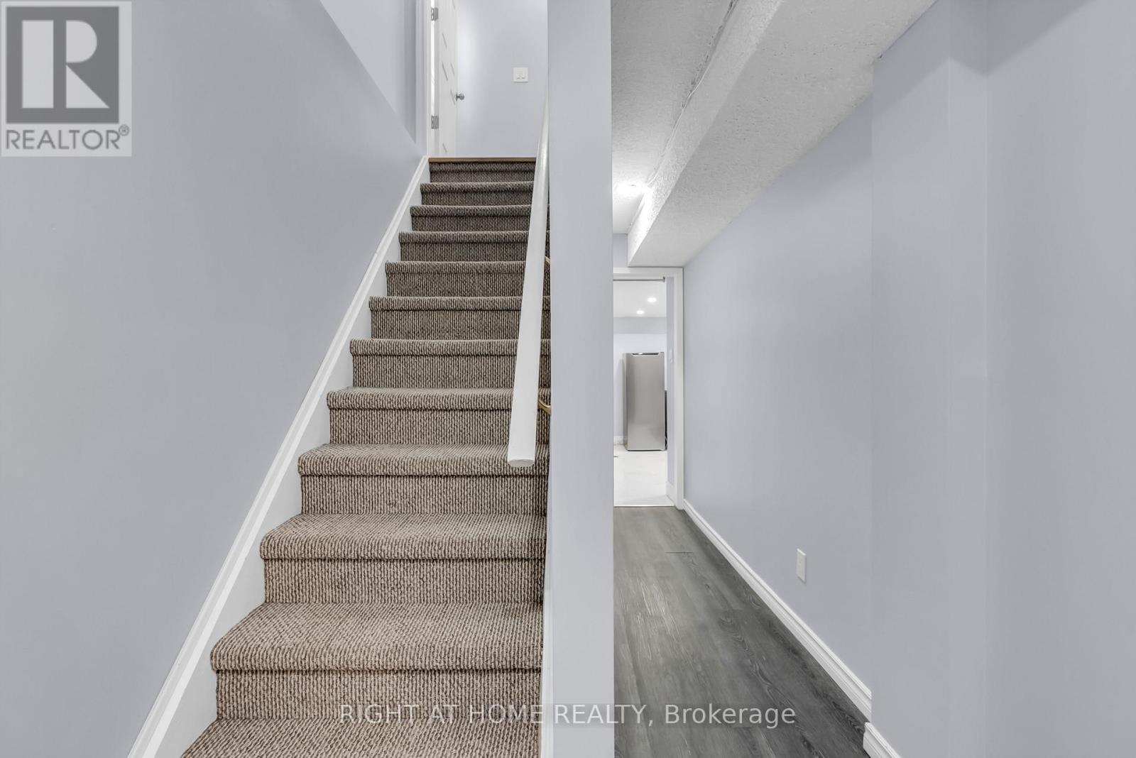 940 GENTRY CRESCENT - 27