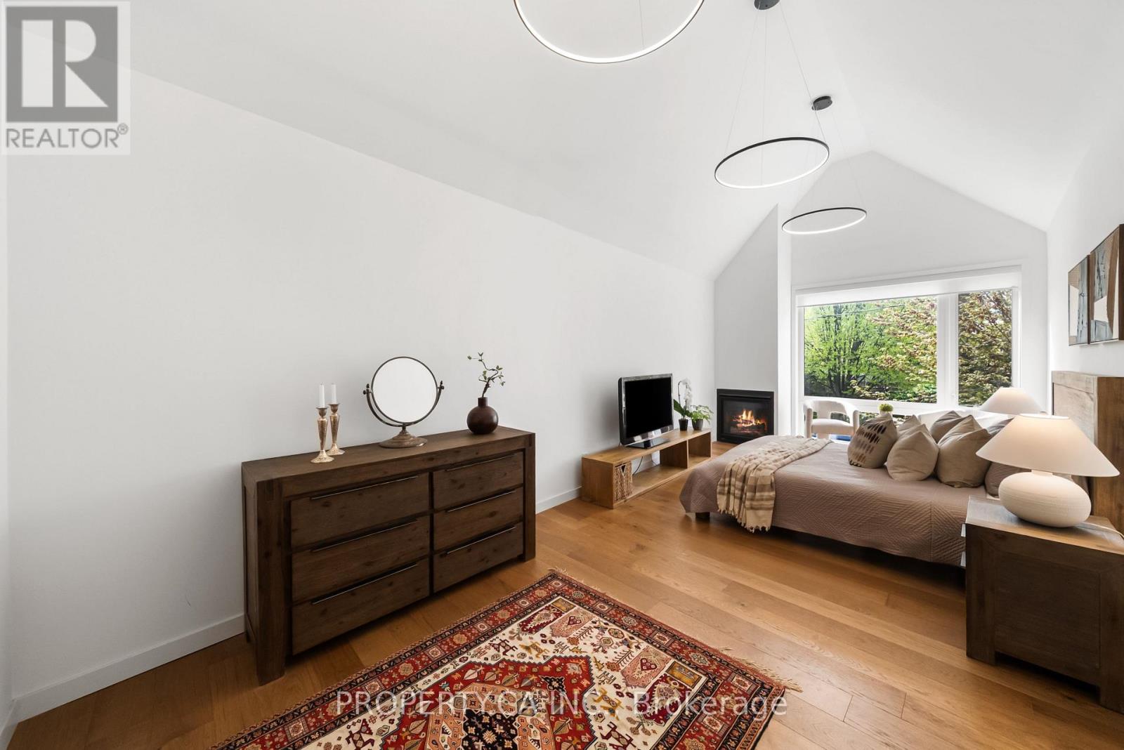 9 MAUGHAN CRESCENT - 29