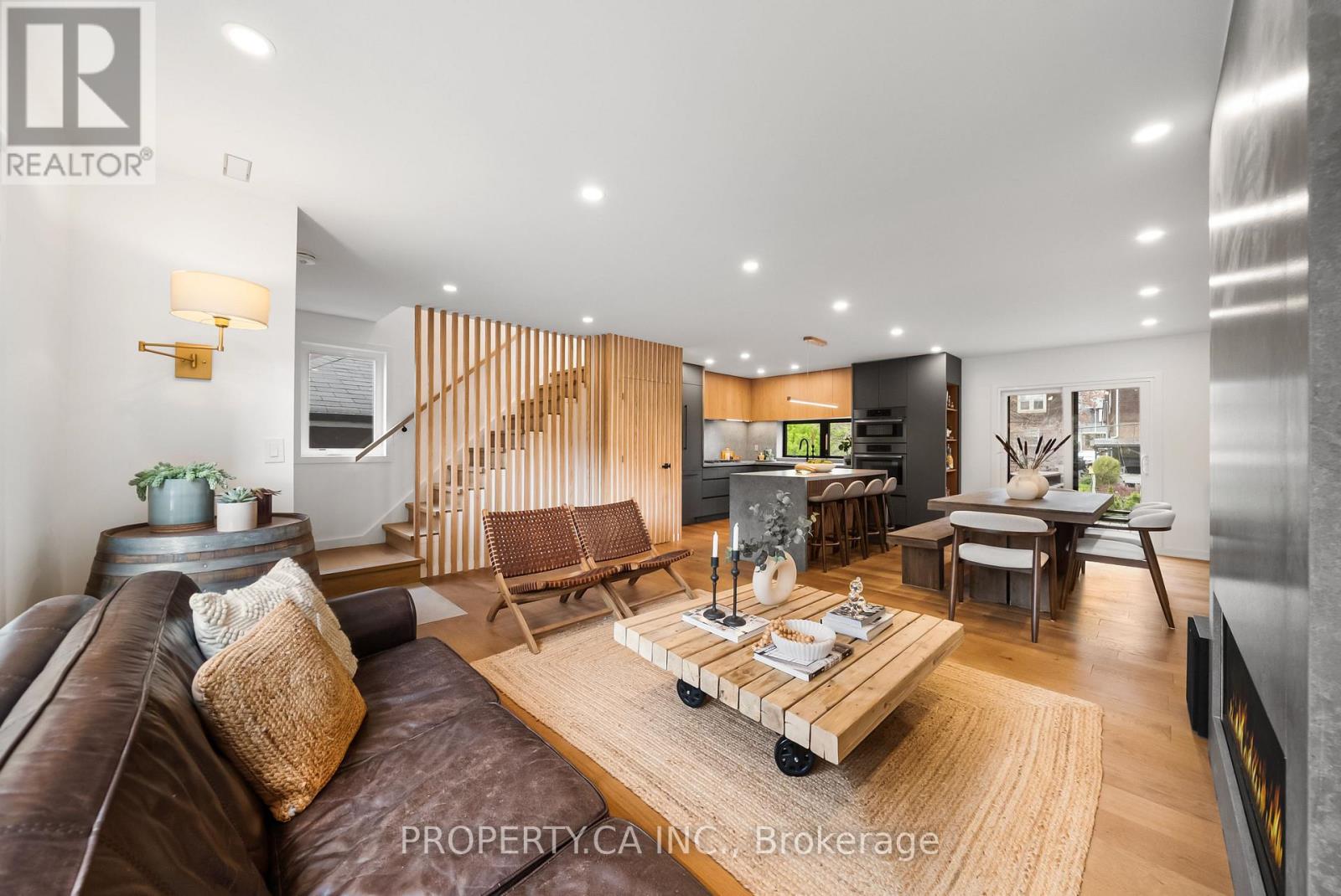 9 MAUGHAN CRESCENT - 5