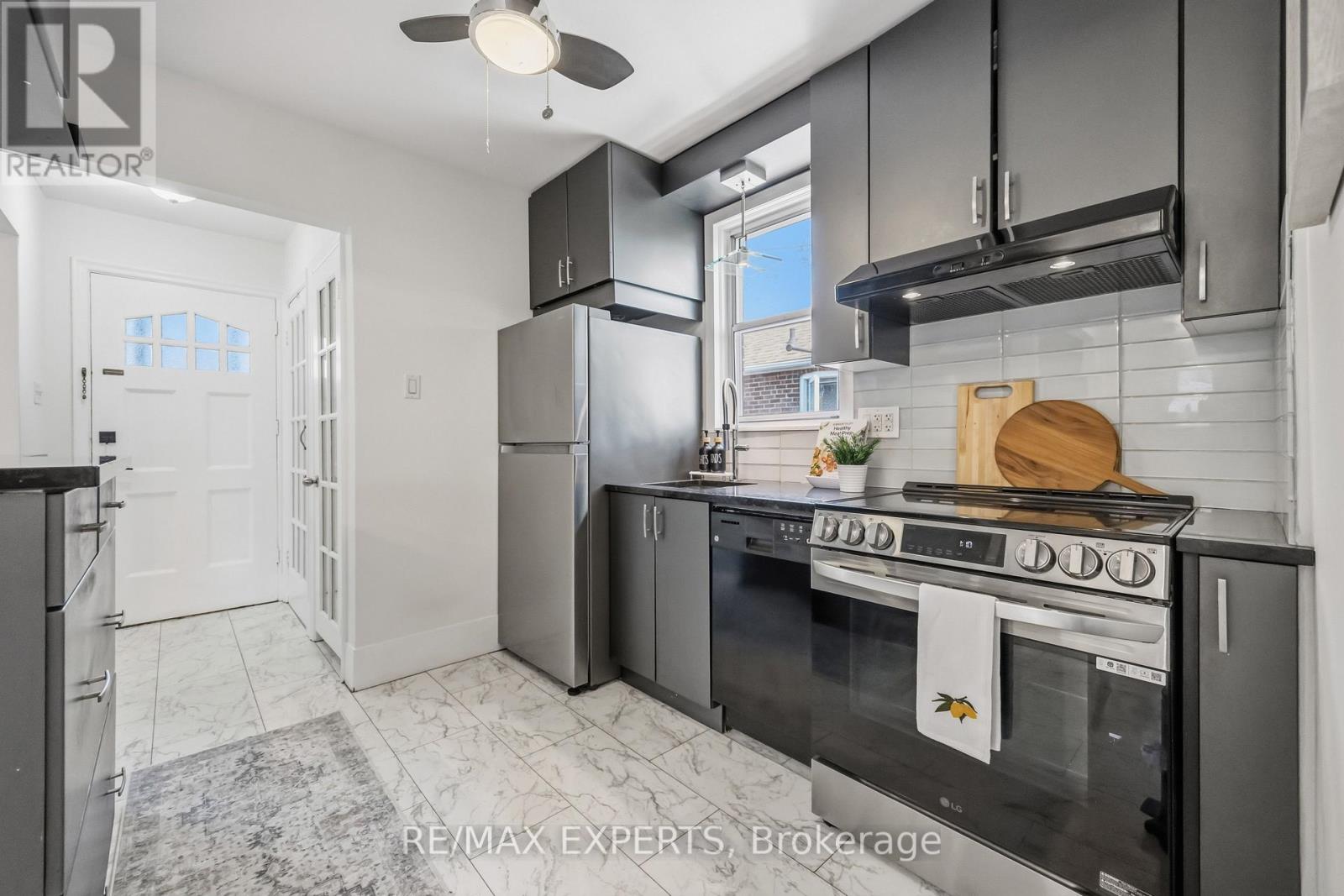 221 CLONMORE DRIVE - 8