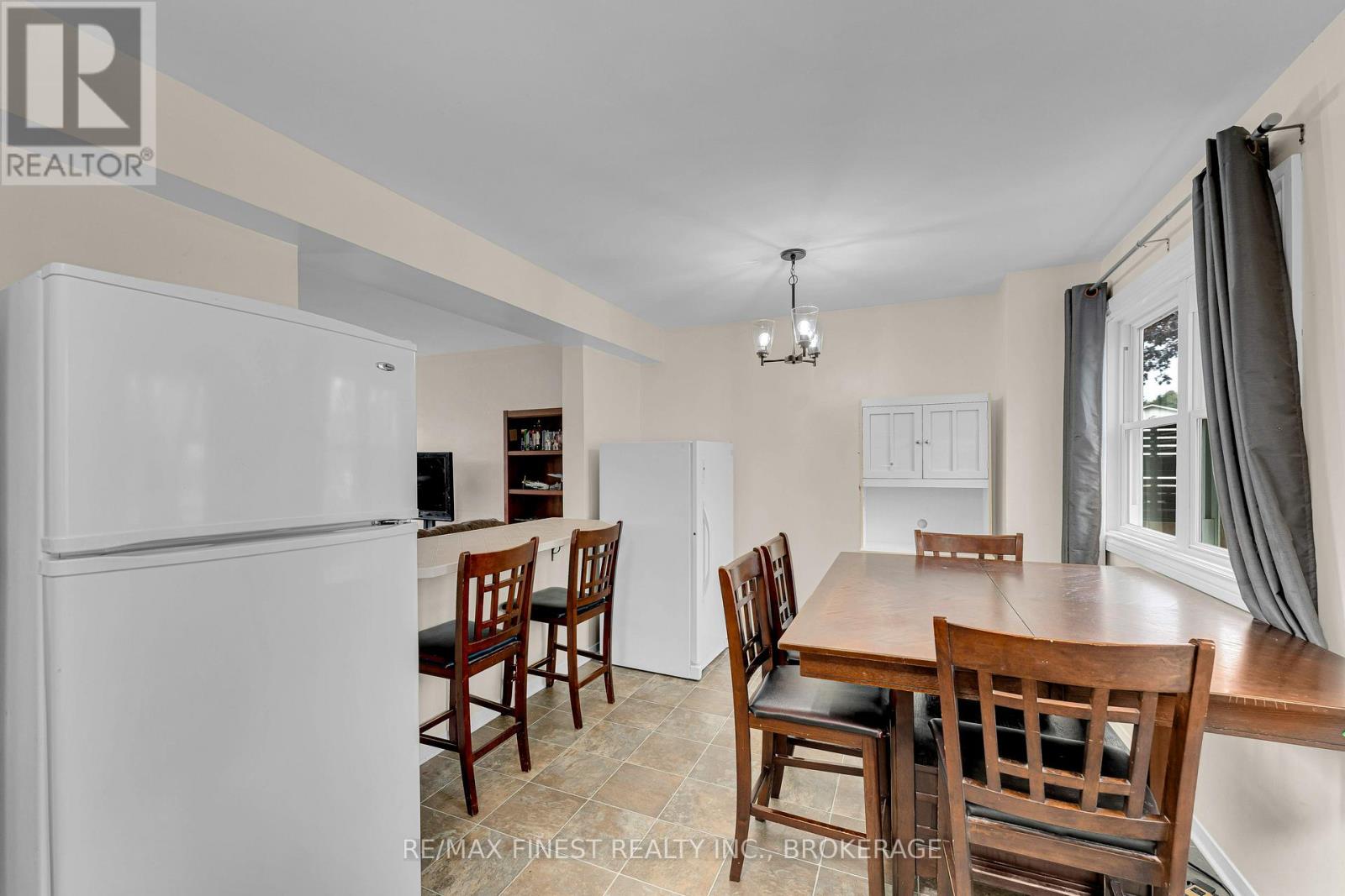717 RIDLEY DRIVE - 11