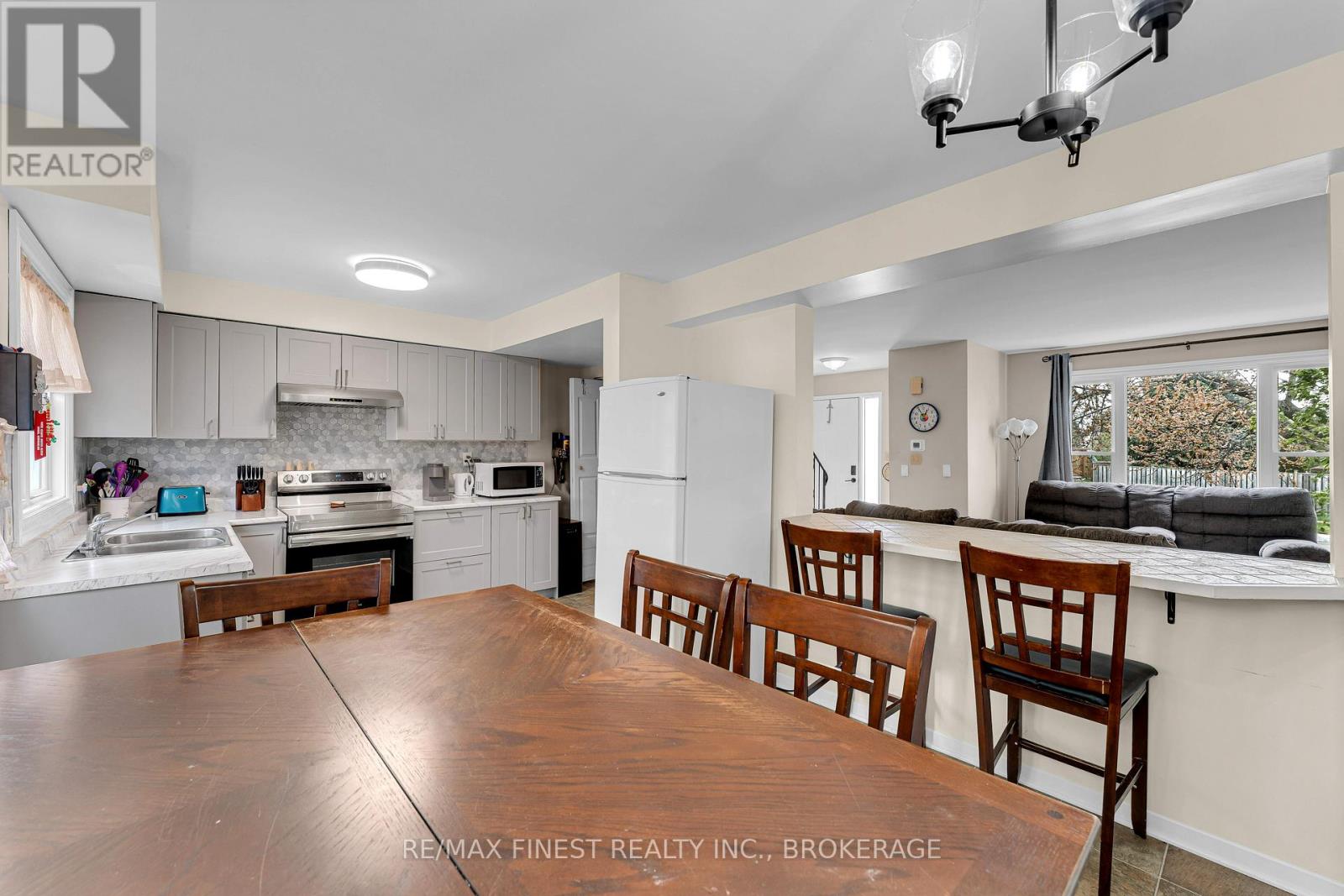 717 RIDLEY DRIVE - 14