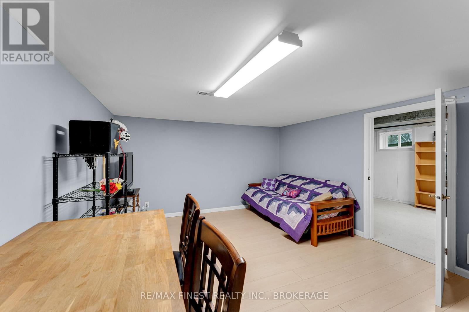 717 RIDLEY DRIVE - 31