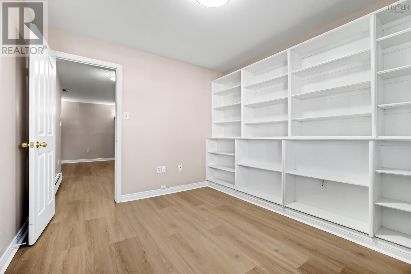 6 Binnacle Court - 34