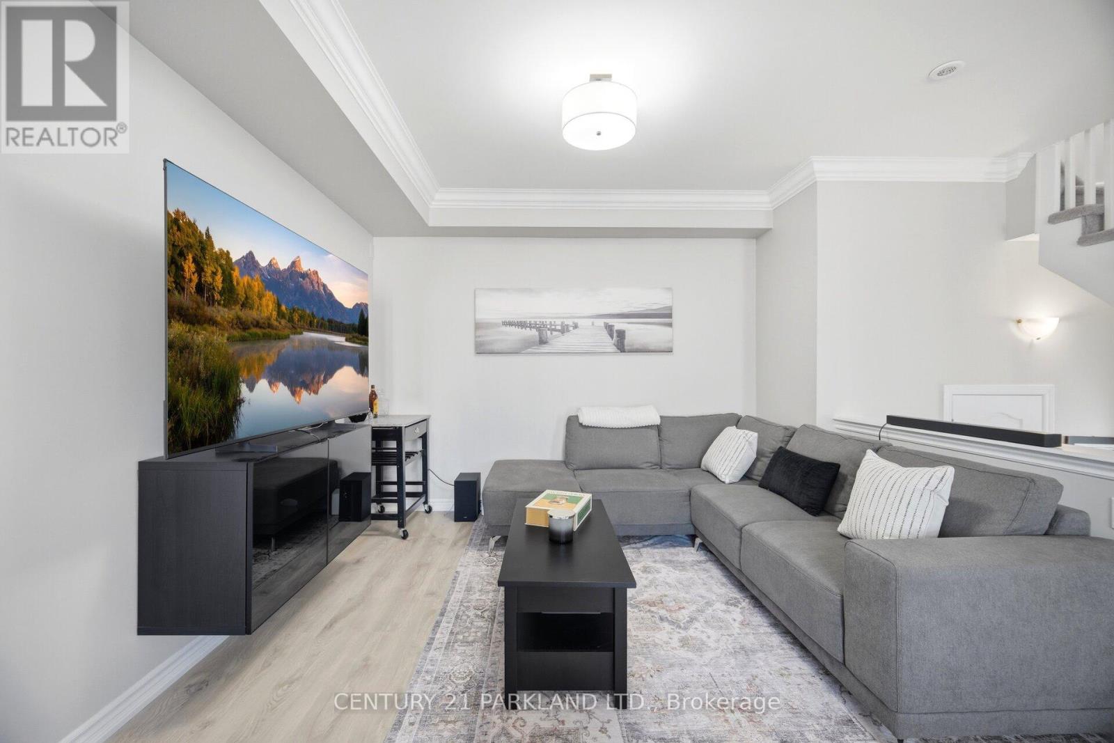 18 WIMSHAW LANE - 10
