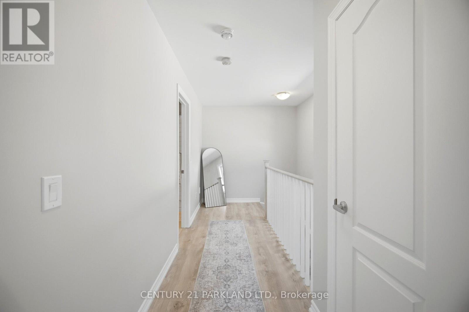 18 WIMSHAW LANE - 20