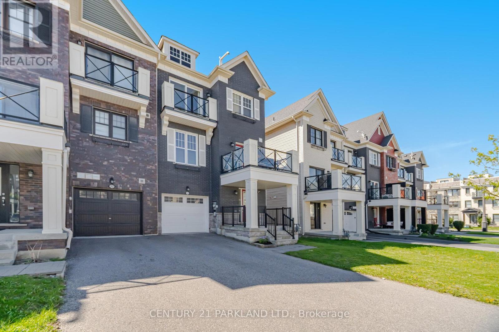 18 WIMSHAW LANE - 35
