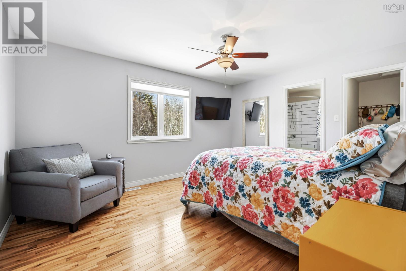 115 Haddad Drive - 27