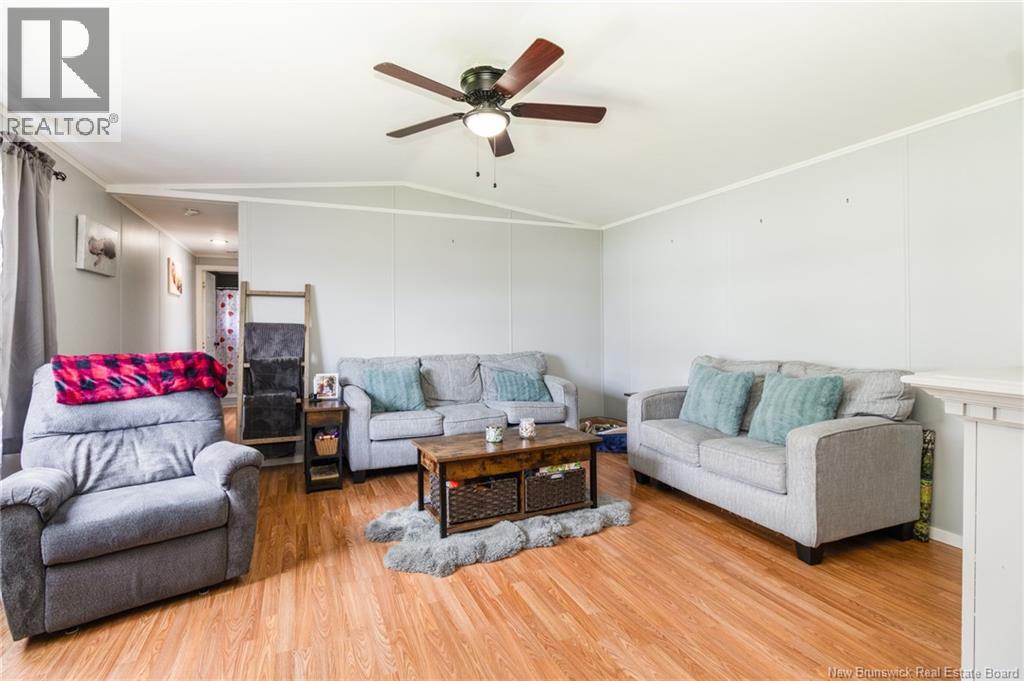 18 Ramsey Street - 13