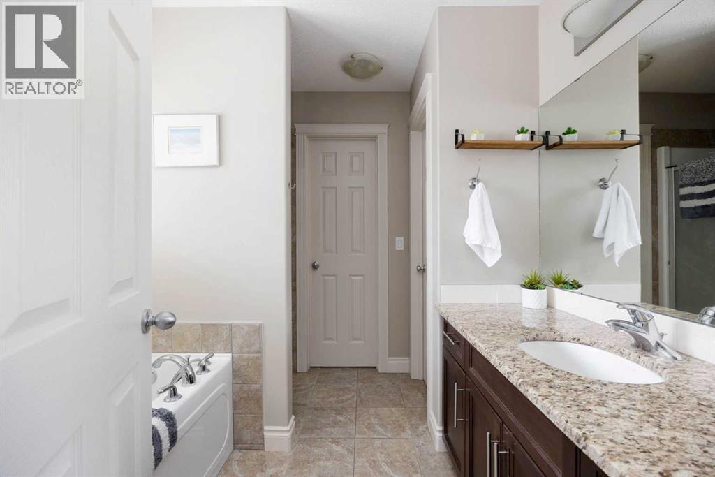 156 Gravelstone Way, Fort McMurray