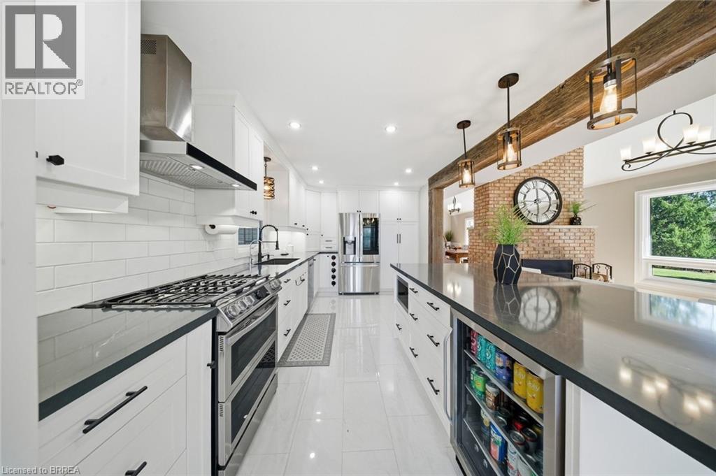 25 HAMMOND Road - 12