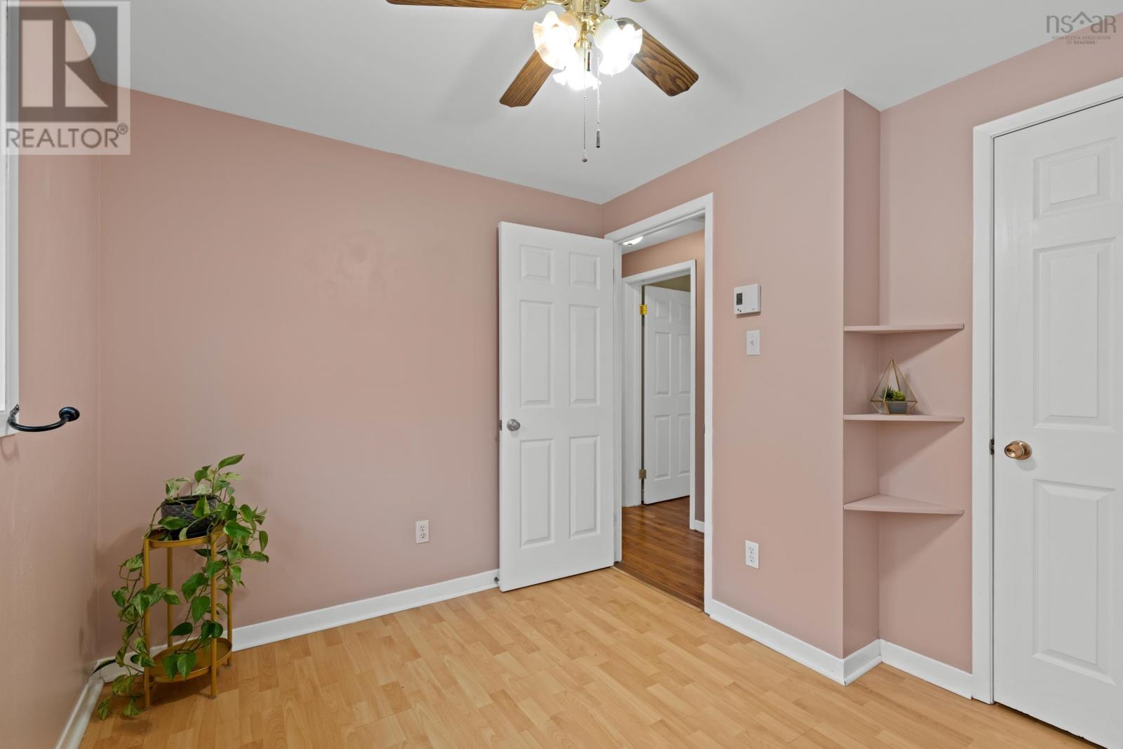 91 Cavalier Drive - 18
