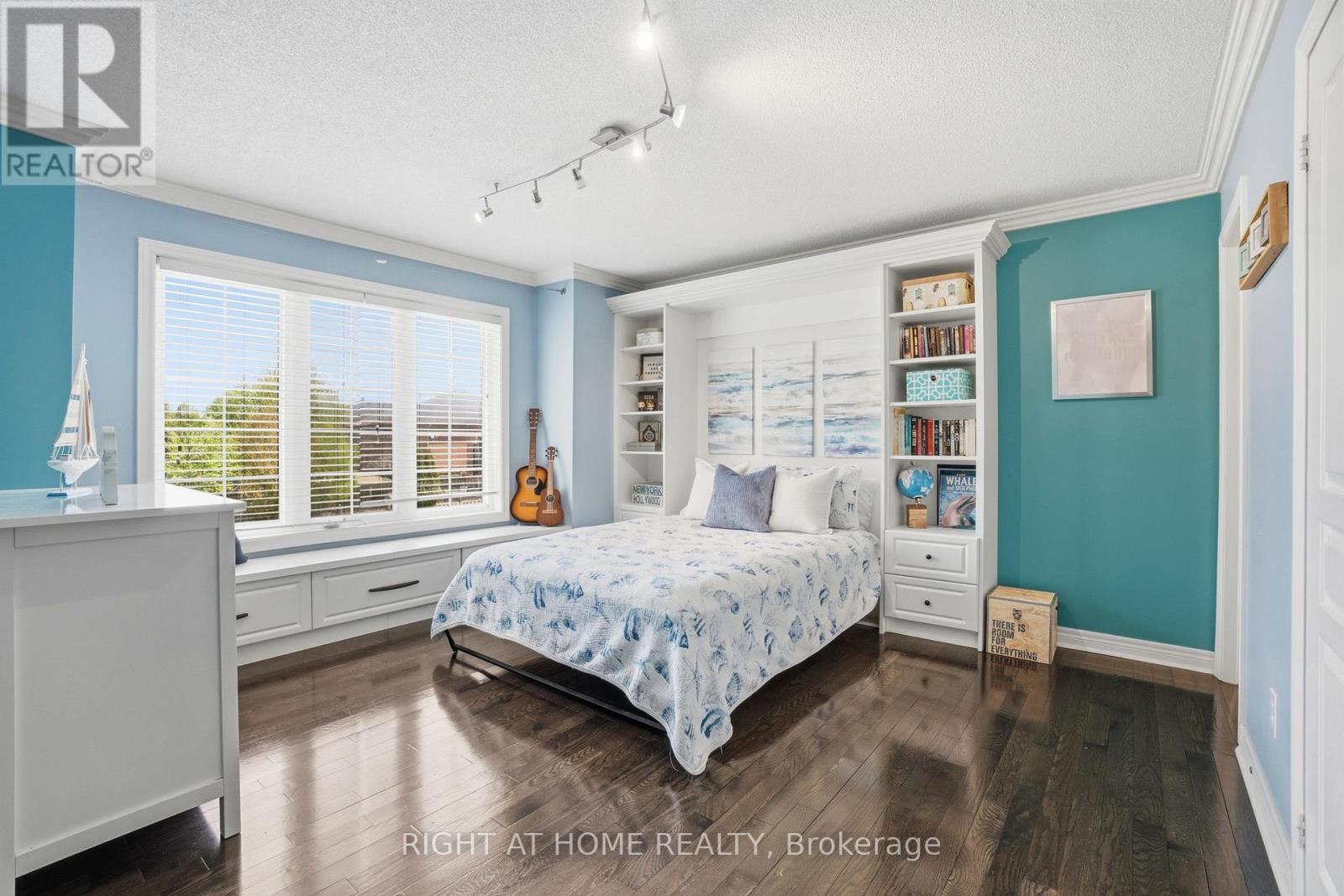 2461 WHISTLING SPRINGS CRESCENT - 30