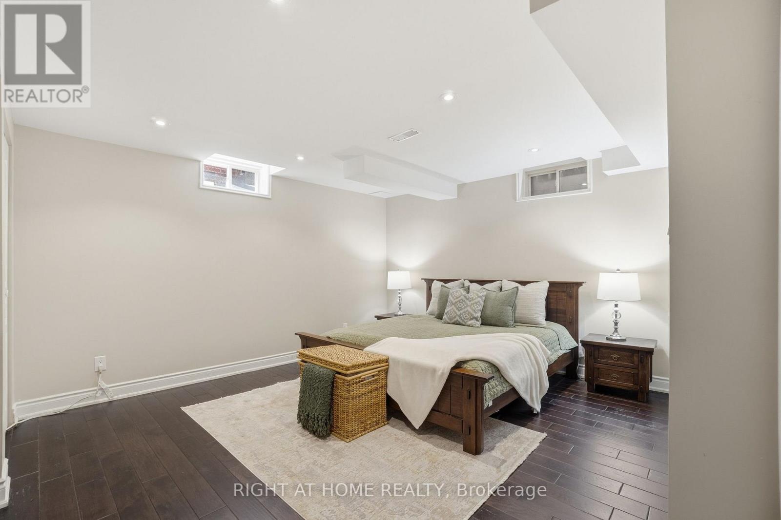 2461 WHISTLING SPRINGS CRESCENT - 35