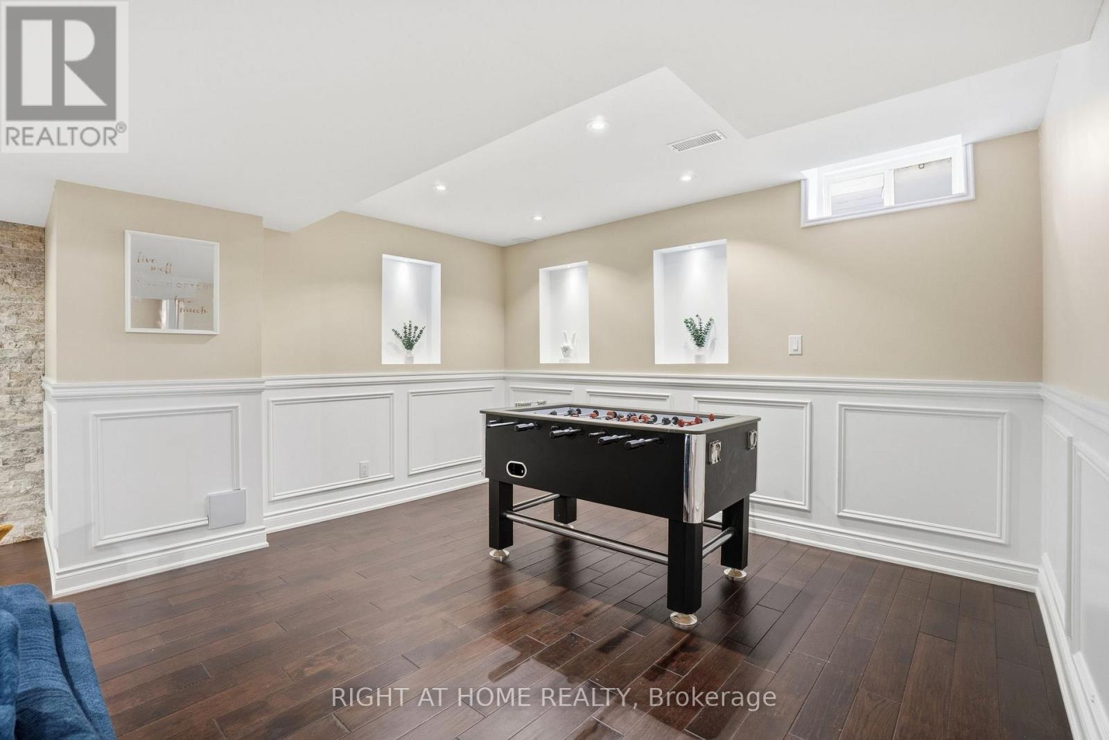 2461 WHISTLING SPRINGS CRESCENT - 38
