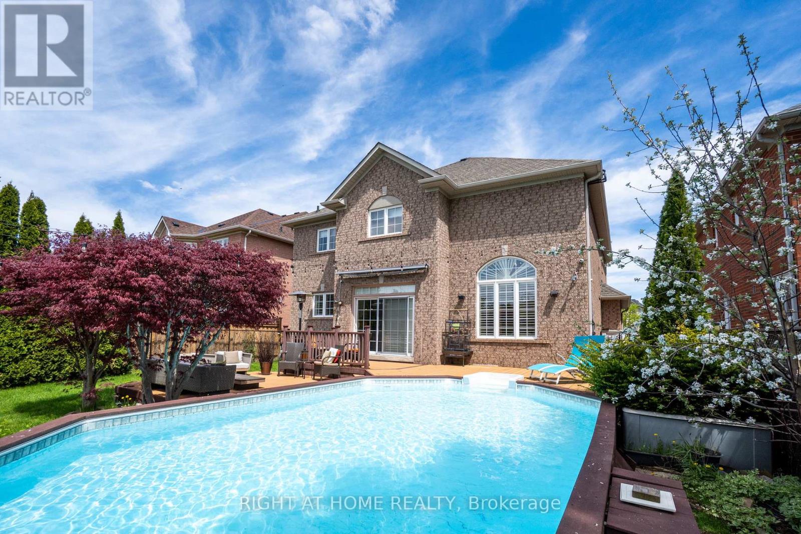2461 WHISTLING SPRINGS CRESCENT - 44
