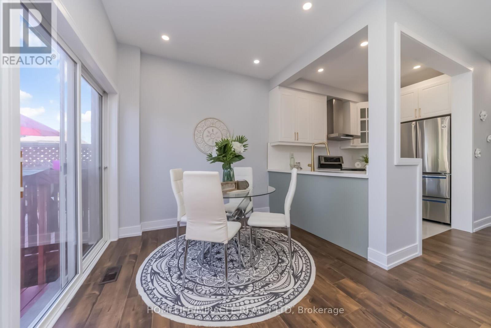 5 CHERRYPLUM WAY - 12