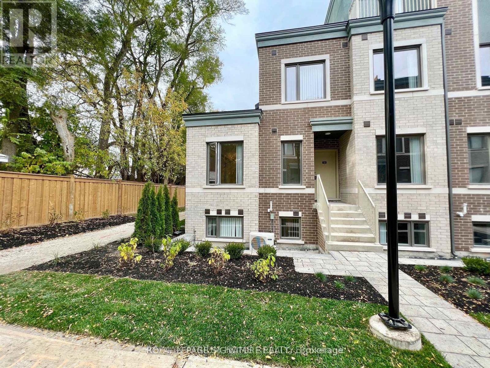Listing photo of 101 - 30 WILLIAM JACKSON WAY