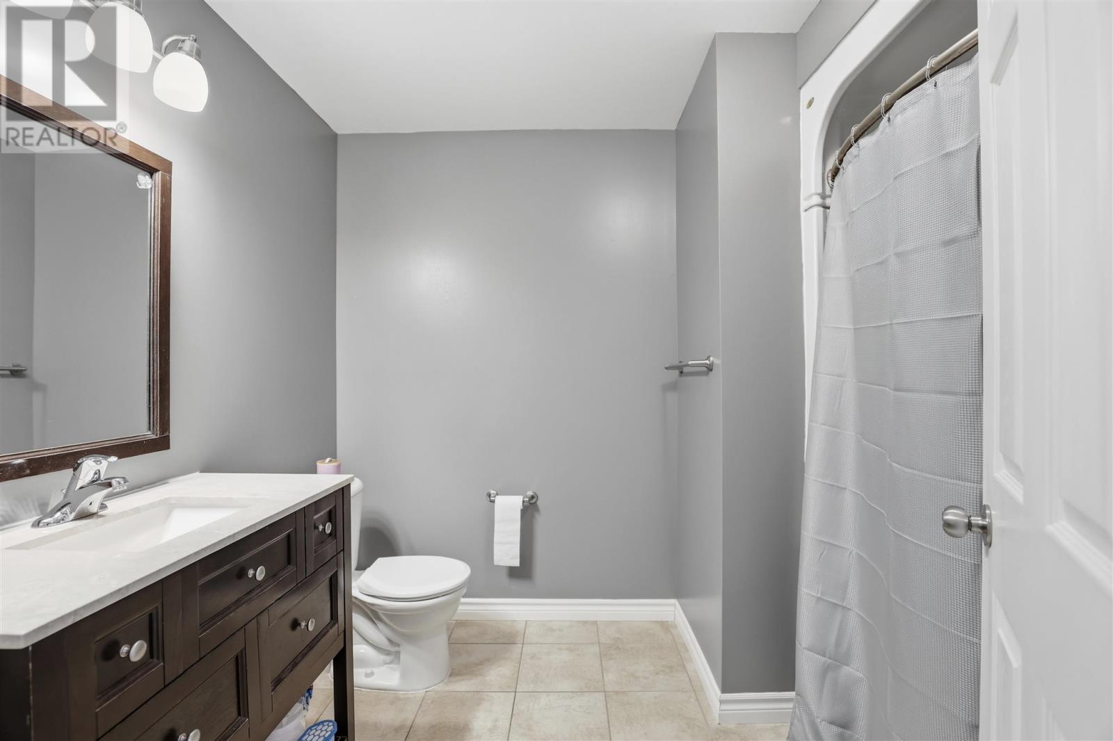 151 Queensgate BLVD, Sault Ste. Marie, Ontario, P6A6X8 — Photo 5